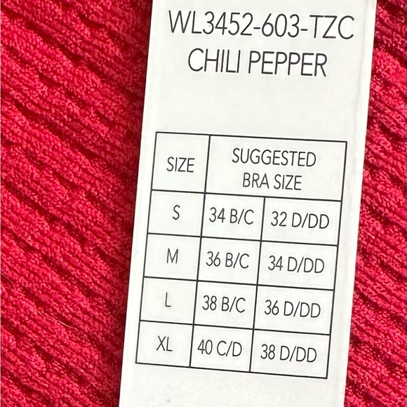 Tahari Seamless Bras Set of 3 Removable Pads & Lace Size Medium - Picture 9 of 9